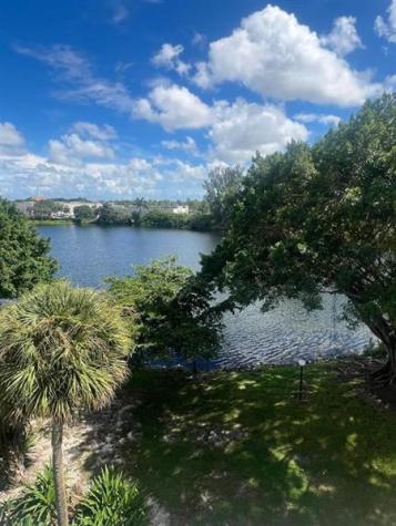 3280 Spanish Moss Terrace Lauderhill FL 33319
