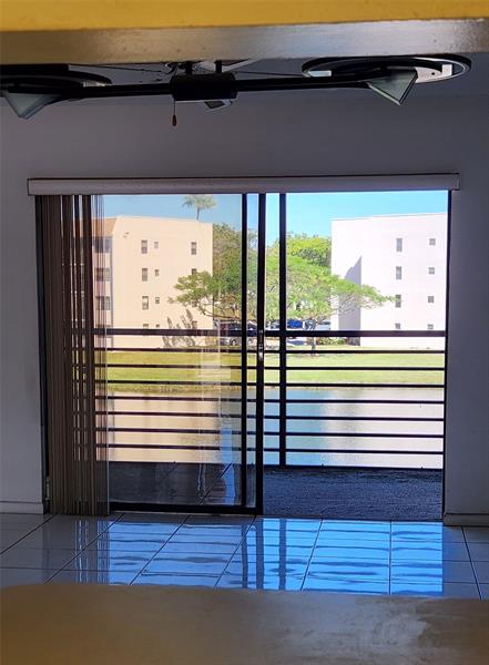 10467 S Sunrise Lakes Boulevard Sunrise FL 33322