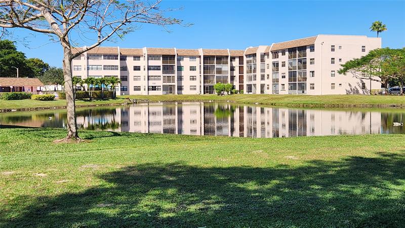 10467 S Sunrise Lakes Boulevard Sunrise FL 33322