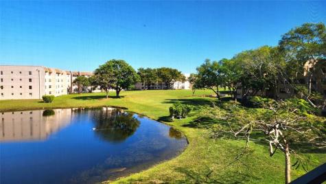 10467 S Sunrise Lakes Boulevard Sunrise FL 33322