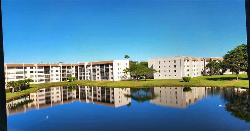 10467 S Sunrise Lakes Boulevard Sunrise FL 33322