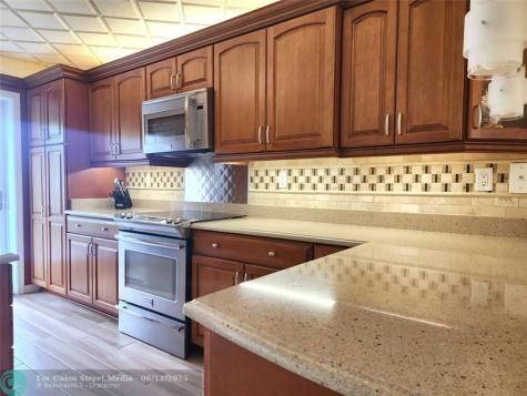 101 NE 19th Avenue Deerfield Beach FL 33441