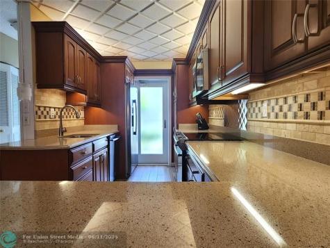 101 NE 19th Avenue Deerfield Beach FL 33441