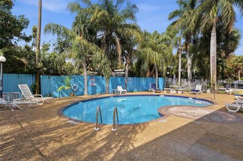 2514 Taylor Street Hollywood FL 33020
