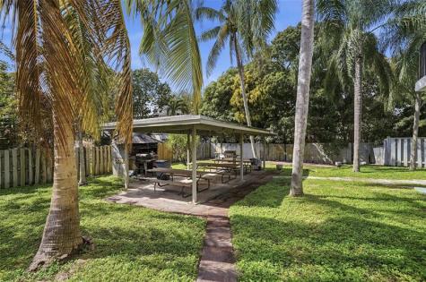 2514 Taylor Street Hollywood FL 33020