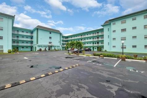 4141 NW 44th Avenue Lauderdale Lakes FL 33319