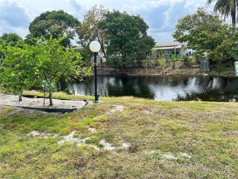4141 NW 44th Avenue Lauderdale Lakes FL 33319