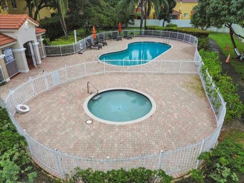 10334 SW 20 Miramar FL 33025