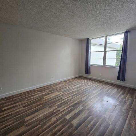 4898 NW 29th Court Lauderdale Lakes FL 33313