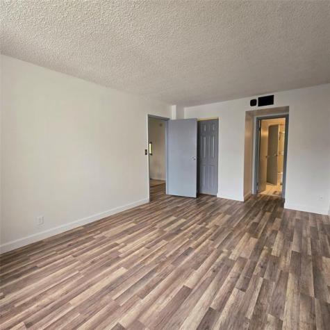 4898 NW 29th Court Lauderdale Lakes FL 33313