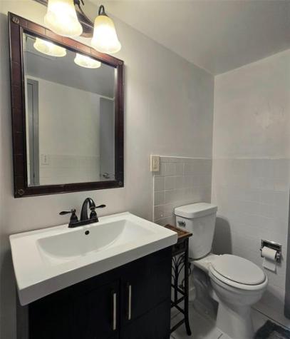 4898 NW 29th Court Lauderdale Lakes FL 33313