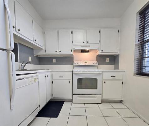 4898 NW 29th Court Lauderdale Lakes FL 33313