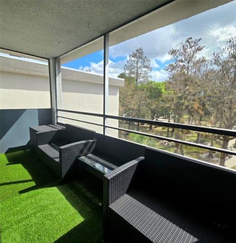 4898 NW 29th Court Lauderdale Lakes FL 33313