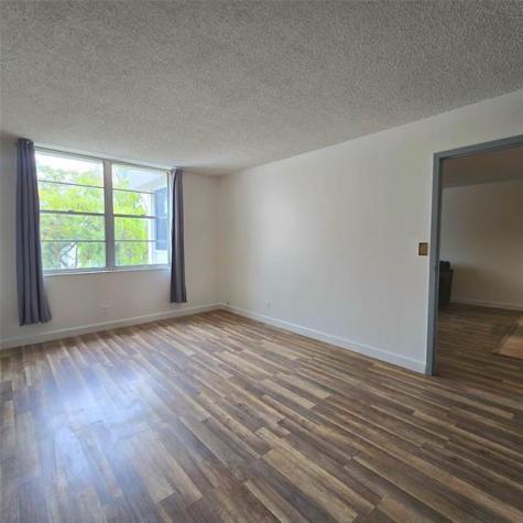 4898 NW 29th Court Lauderdale Lakes FL 33313