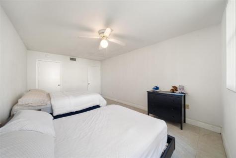 8225 Lake Drive Doral FL 33166