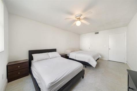 8225 Lake Drive Doral FL 33166