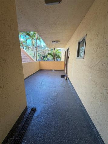 8225 Lake Drive Doral FL 33166