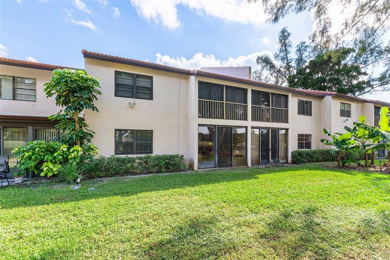 9286 Vista Del Lago Boca Raton FL 33428