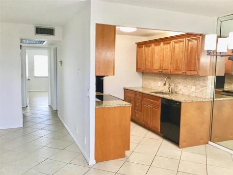 2035 Exeter B Boca Raton FL 33434