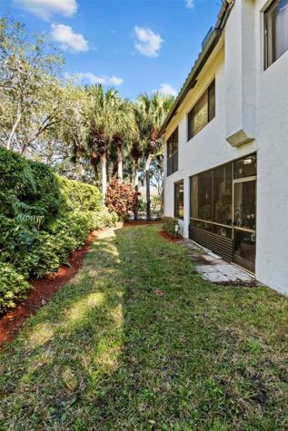 7525 NW 61st Terrace Parkland FL 33067