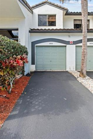 7525 NW 61st Terrace Parkland FL 33067
