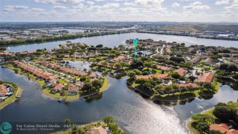 35 Centennial Court Deerfield Beach FL 33442