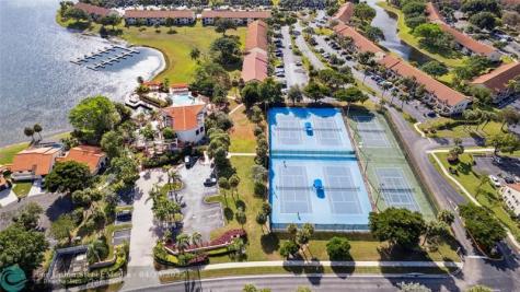 35 Centennial Court Deerfield Beach FL 33442