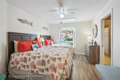 35 Centennial Court Deerfield Beach FL 33442