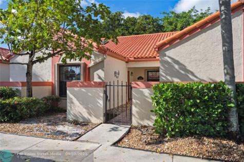 35 Centennial Court Deerfield Beach FL 33442