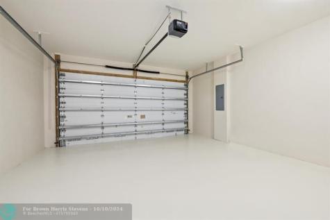 2727 NE 14th Street Fort Lauderdale FL 33304