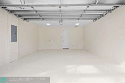 2727 NE 14th Street Fort Lauderdale FL 33304