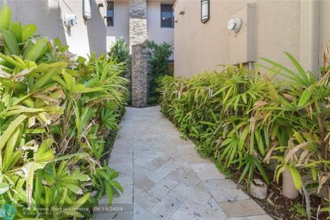 2727 NE 14th Street Fort Lauderdale FL 33304