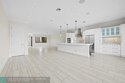 2727 NE 14th Street Fort Lauderdale FL 33304