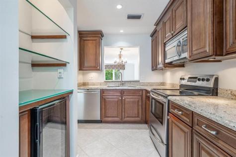 801 SE 16th Court Fort Lauderdale FL 33316