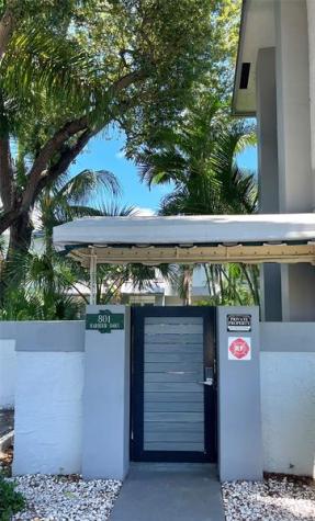 801 SE 16th Court Fort Lauderdale FL 33316