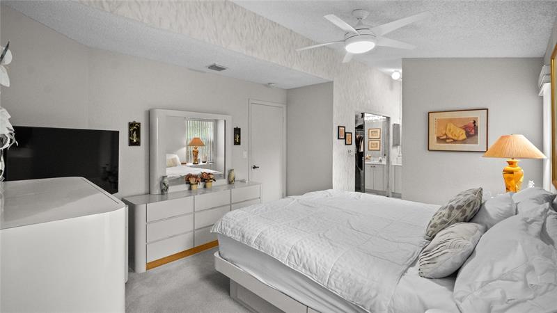 11431 Lakeview Drive Coral Springs FL 33071