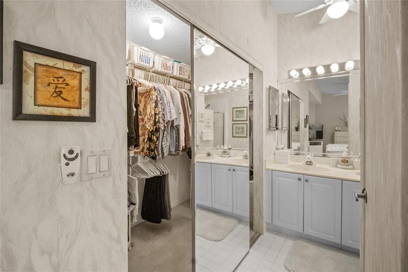 11431 Lakeview Drive Coral Springs FL 33071