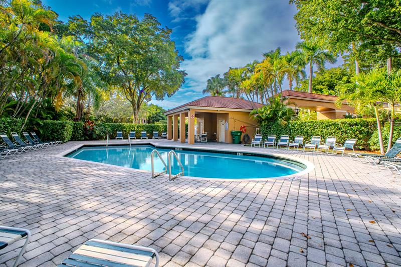 11431 Lakeview Drive Coral Springs FL 33071