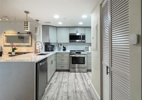 5035 Wiles Coconut Creek FL 33073