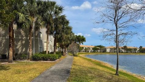 5035 Wiles Coconut Creek FL 33073