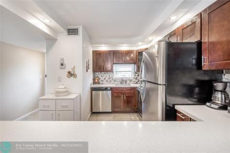 411 S Hollybrook Drive Pembroke Pines FL 33025