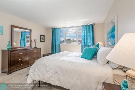 411 S Hollybrook Drive Pembroke Pines FL 33025