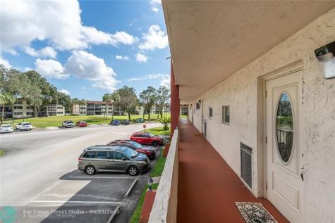 411 S Hollybrook Drive Pembroke Pines FL 33025