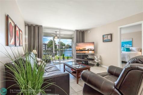 411 S Hollybrook Drive Pembroke Pines FL 33025