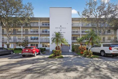 101 SW 132nd Way Hollywood FL 33027