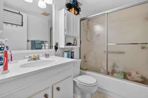 101 SW 132nd Way Hollywood FL 33027