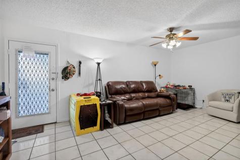101 SW 132nd Way Hollywood FL 33027