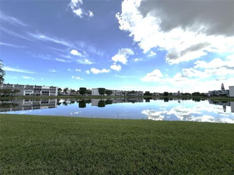 2028 Exeter B Boca Raton FL 33434
