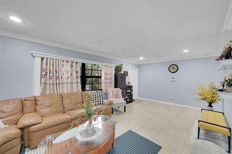 86 Ann Lee Lane Tamarac FL 33319