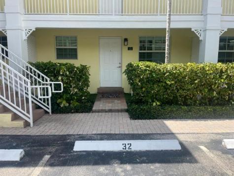 2660 NE 8th Avenue Wilton Manors FL 33334